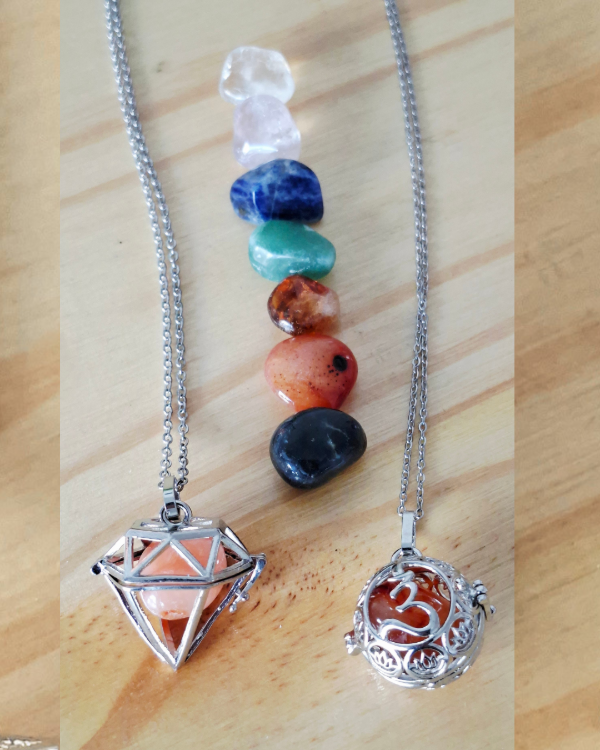 Producto - Relicario + Piedras 7 chakras