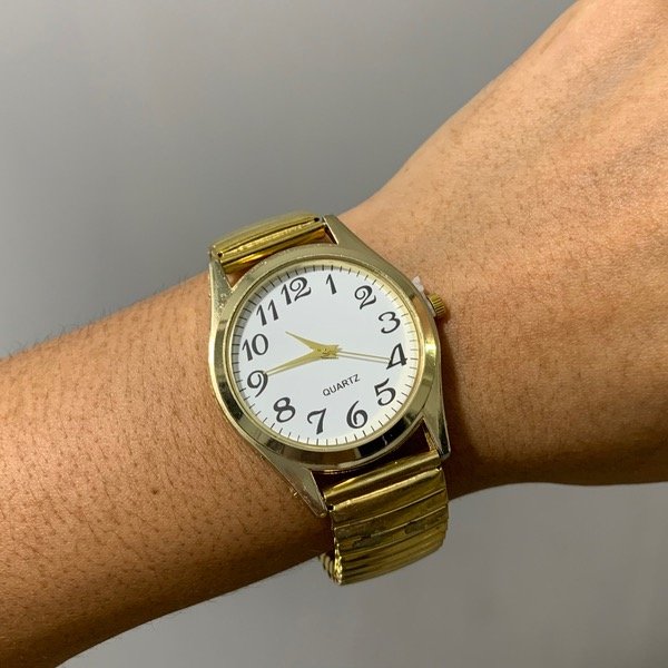 Producto - Reloj malla metálica dorada