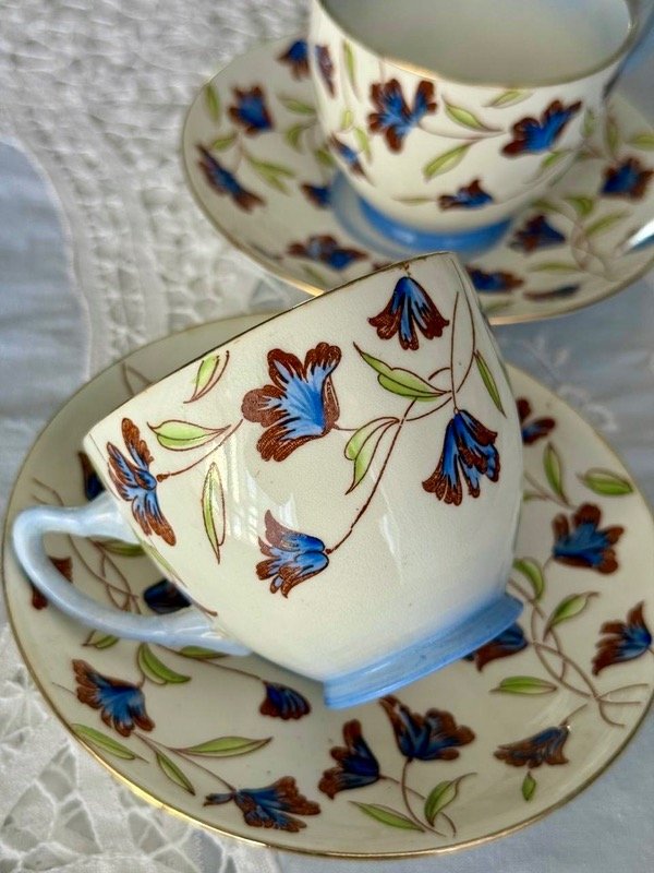 Producto - Taza y plato de té Adderley Bone China England
