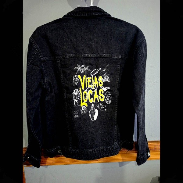Producto - CAMPERA DE JEAN VIEJAS LOCAS DIBUJOS