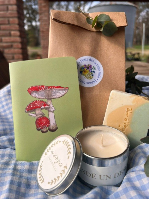 Producto - Combo libreta + jabón + vela pedí un deseo