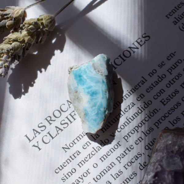 Producto - Larimar en Bruto Semi Pulido