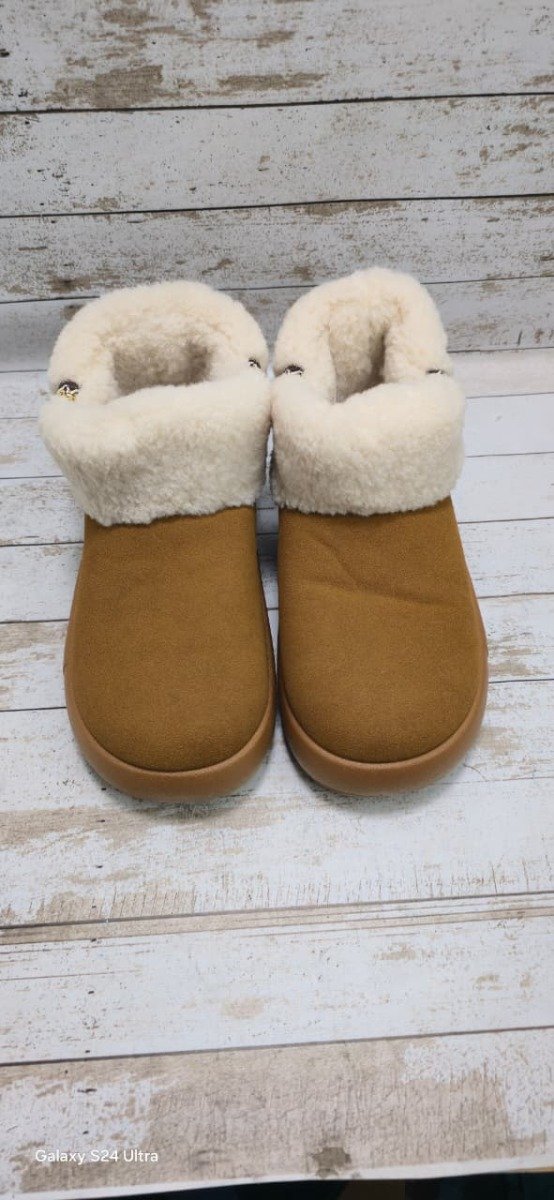 Producto - pantubota lisa con piel marron del 36 al 40 - 1