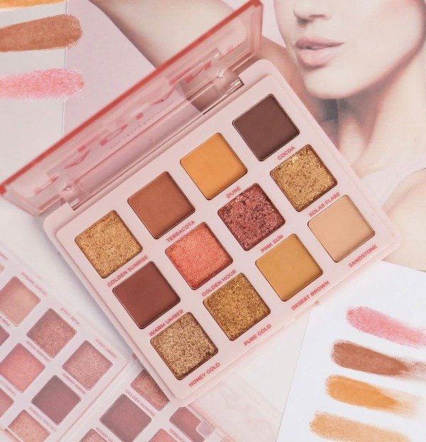 Producto - Paleta de sombras Radiant Eyes Ruby Rose