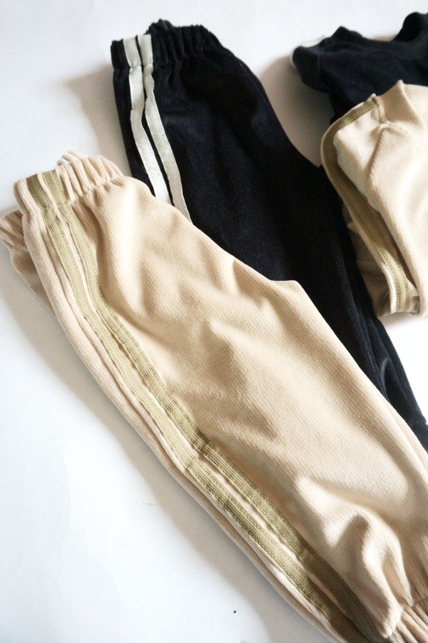 Producto - CONJUNTO DE PLUSH ESTILO DEPORTIVO