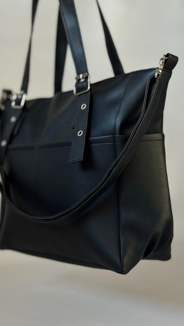 Producto - BOLSO UNIVERSITARIO NEGRO