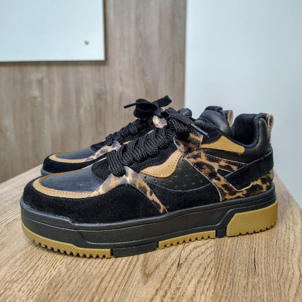 Producto - Zapatilla Juhano Martina negra