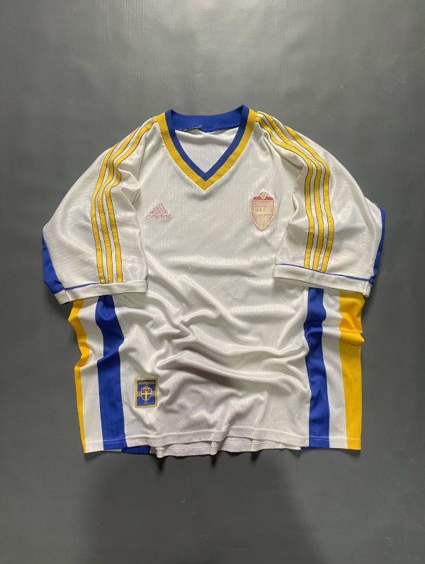 Producto - Camiseta suplente selección de Suecia 1998