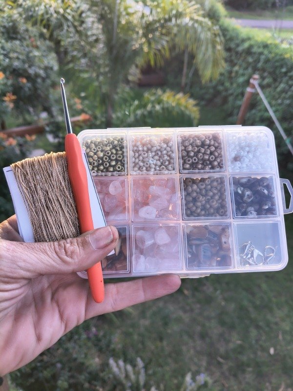 Producto - Caja Kit Diy Collar Ipanema mil vueltas cuarzo rosa
