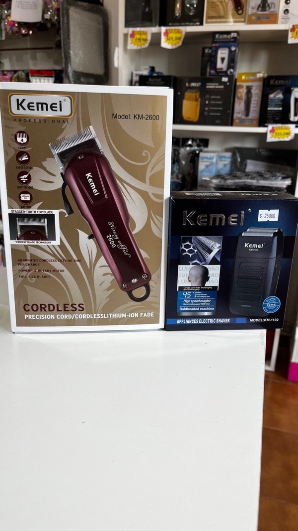Producto - Combo 6: Kemei 2600 + 1102