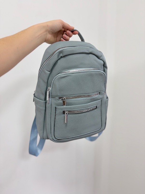 Producto - Mochila cuerina celeste mediana - 0