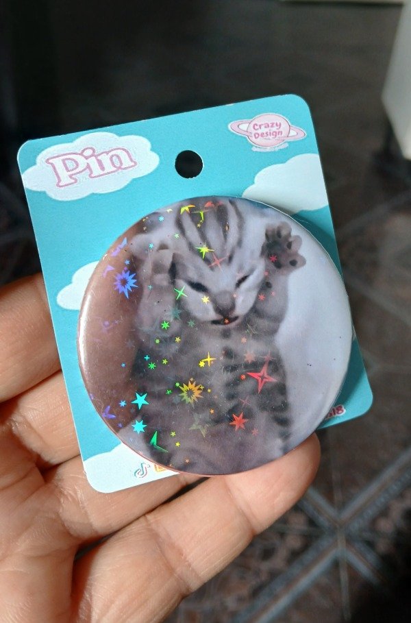 Producto - Pin michi cabeza
