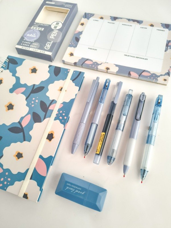 Producto - Combo cuaderno + organizador semanal + accesorios - Azul - 1