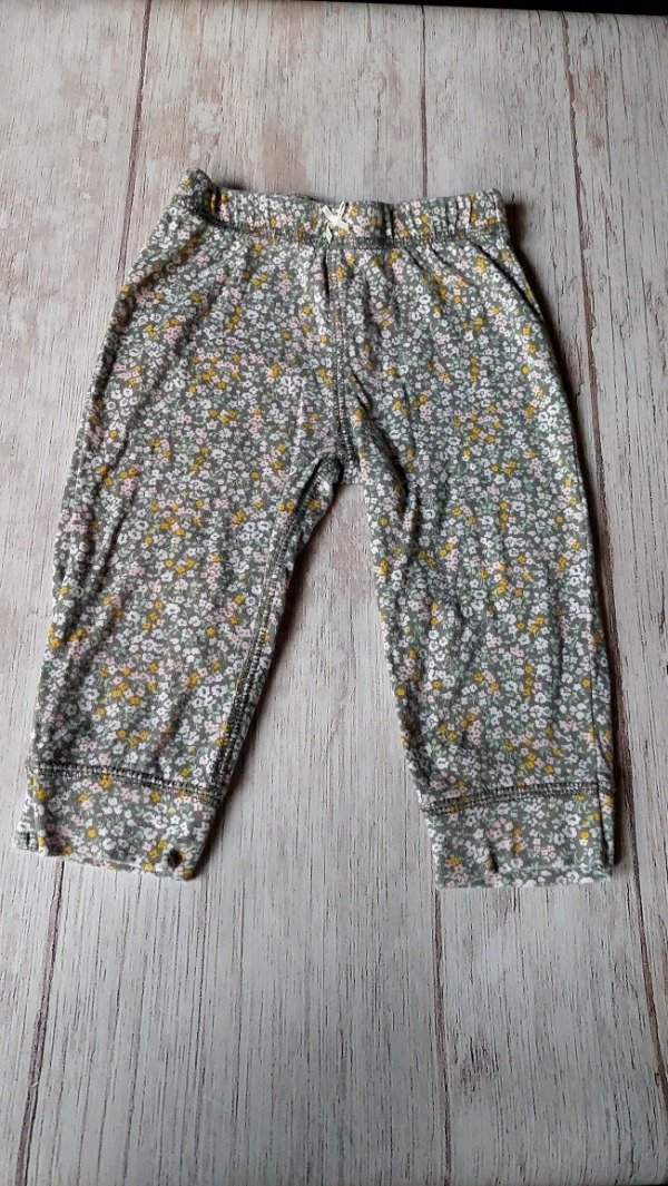 Producto - PANTALON FLORCITAS CARTERS 9 MESES