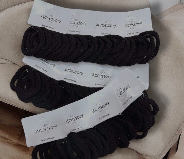 Producto - Colita color negro