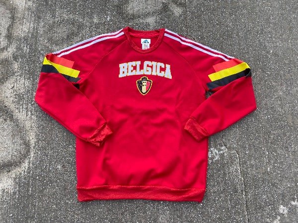 Buzo cuello redondo belgica