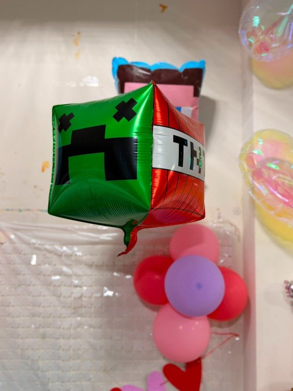 Producto - Globo 4 caras Minecraft 4D - 1