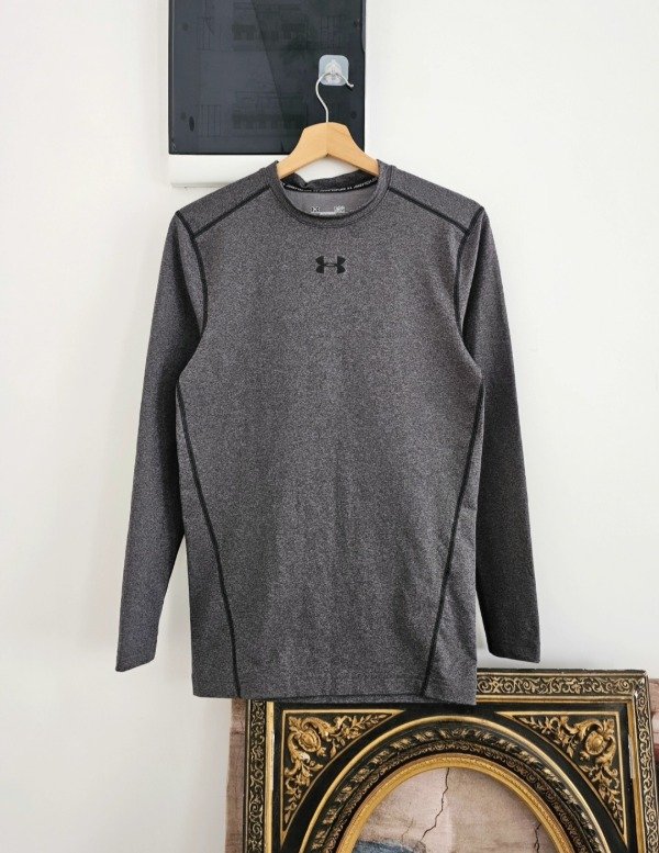 Producto - Camiseta under