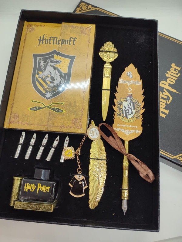 Producto - Set de escritura Huffepuff - Harry Potter
