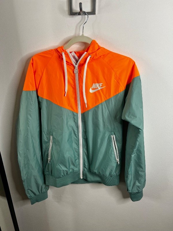 Producto - Campera Nike 09