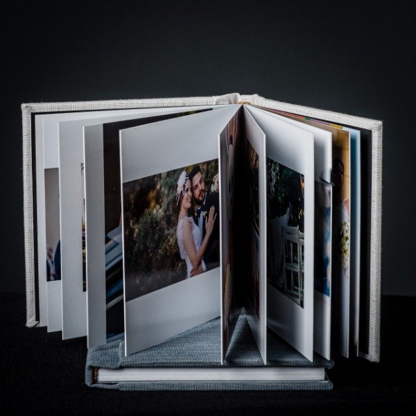Producto - Fotolibro tapa dura 20 x 30 cm cerrado, 15 laminas, 115 fotos aprox