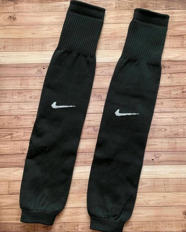 Producto - Pantorrilleras negras