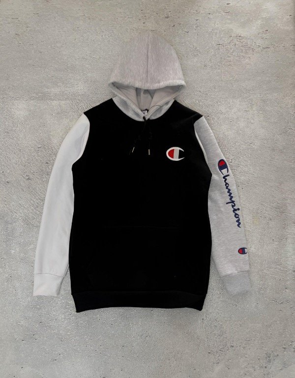 Producto - Buzo black champion combinado Negro