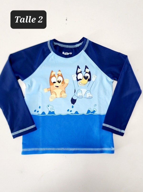 Remera uv carters talle 2 bluey — imagen 2