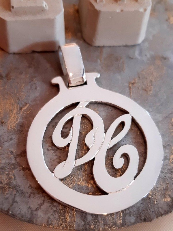 Producto - MEDALLA LETRAS