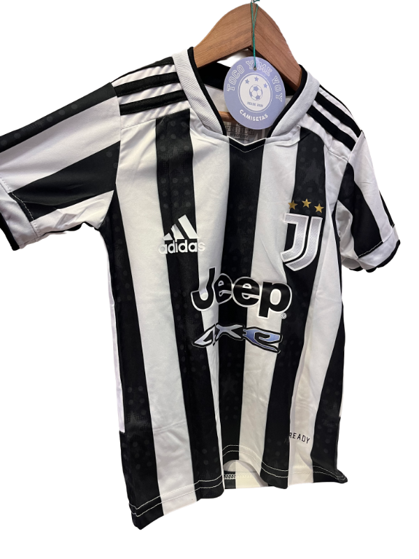 Producto - Camiseta Juventus titular retro - Cristiano Ronaldo (CR7) . Niño