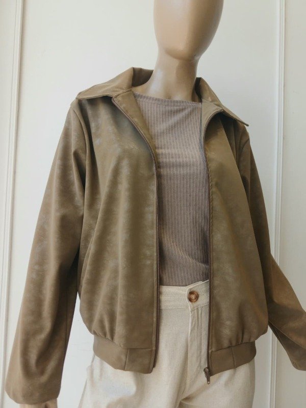 Producto - Campera Con Cuello Y Cierre Cuero "Lamb" (Art. 6104)