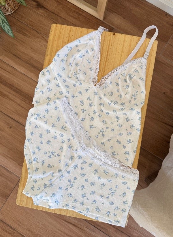 Producto - Pijama ALICE (blanco con flor celeste) - 0