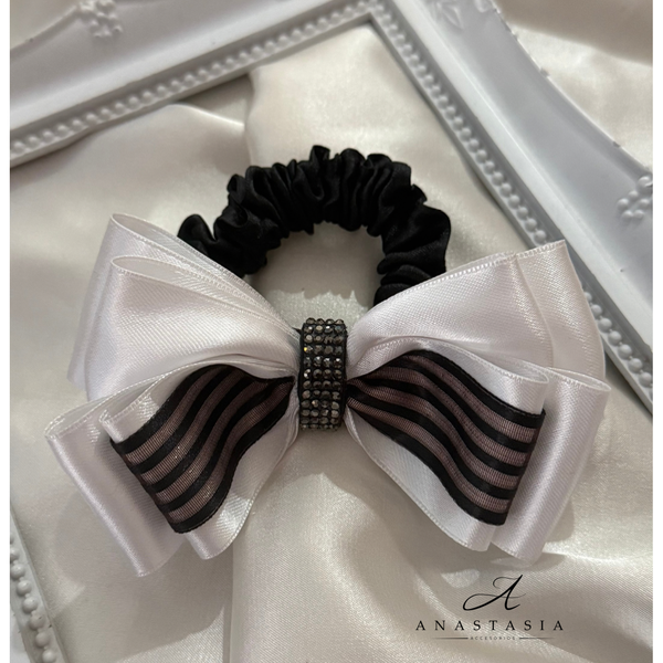 Producto - Scrunchie lazo abracadabra white