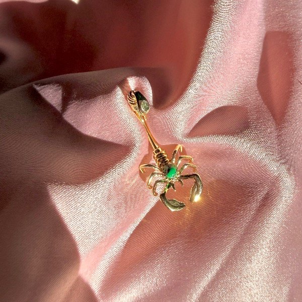 Producto - Piercing Escorpión-Titanio