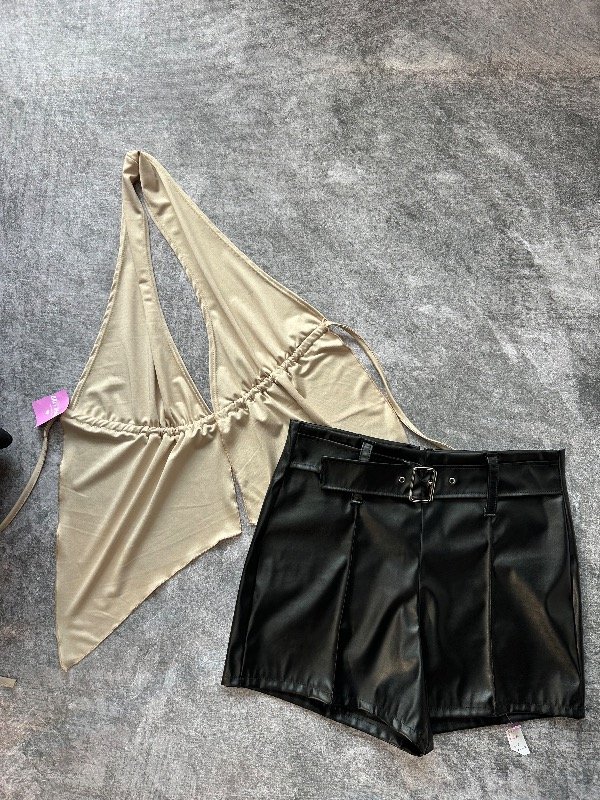Producto - top abierto 2 picos beige