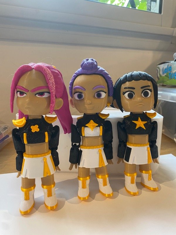Producto - Muñecas articuladas guerreras kpop