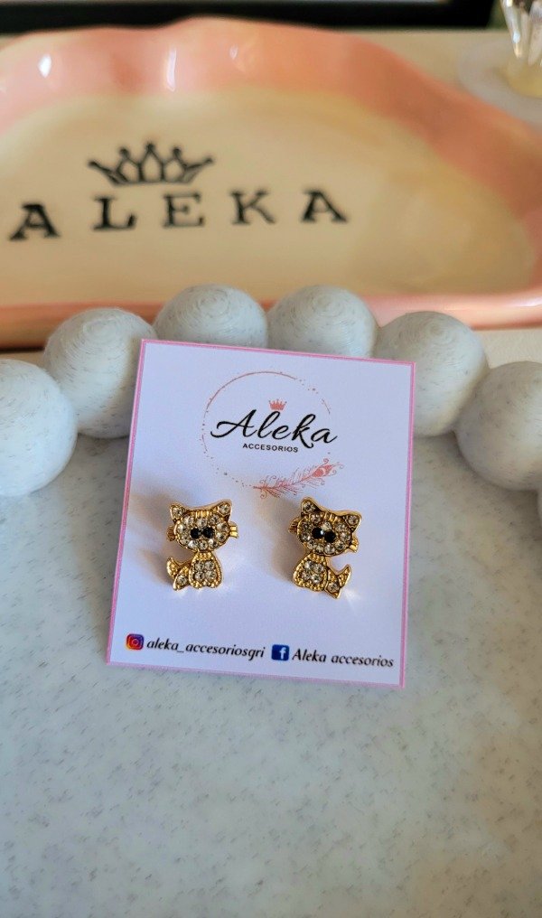 Producto - Aros gatitos con strass de acero dorado - 2