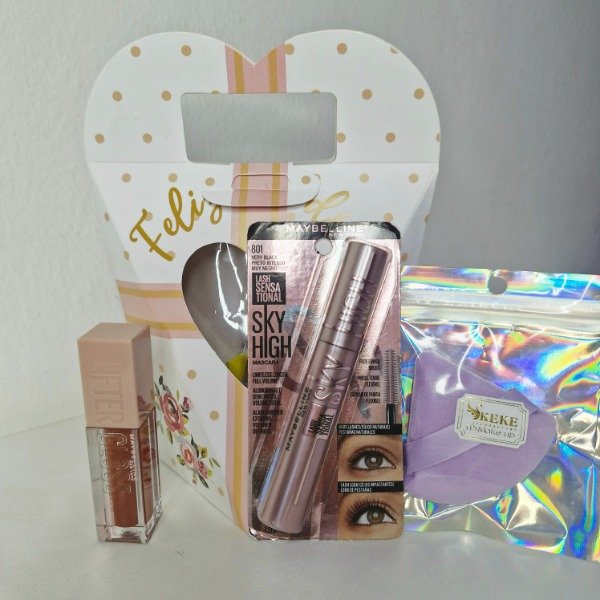 Producto - Glow Box Lifter Gloss y Máscara de pestañas de Maybelline