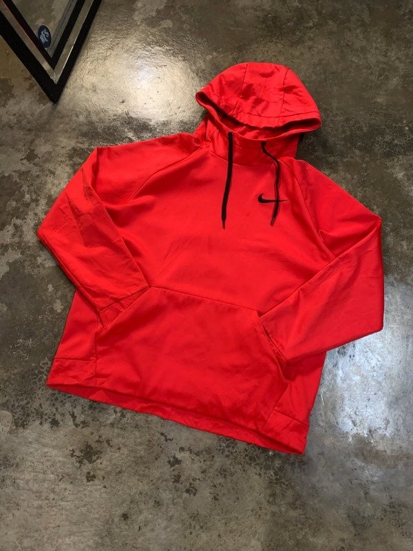 Producto - Nike Therma Fit Red (L)