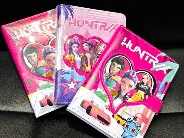 Producto - Cuaderno de cuero con imán K-pop - Pequeño