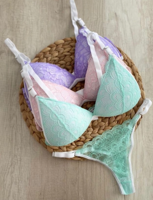 Producto - CONJUNTO TRIANGULITO SOFT DE ENCAJE Y LESS