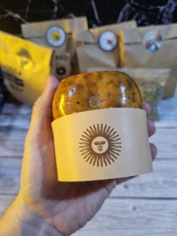 Producto - Mate Galleta con Soporte Grabado del Sol de Mayo - 0