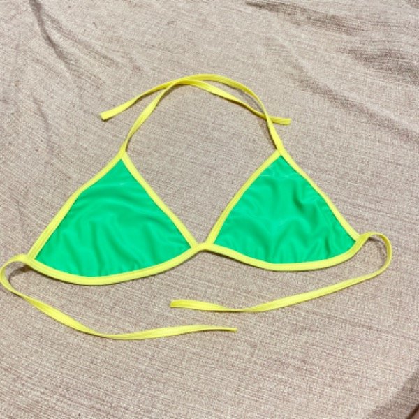 Producto - Triangulito Verde borde Amarillo (Talle 4)