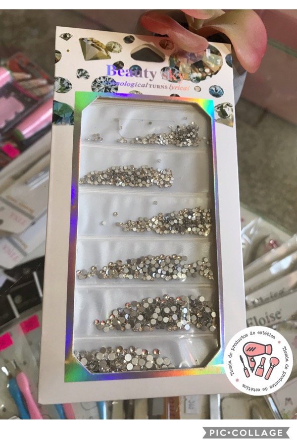 Producto - Strass Varias Medidas Plateado