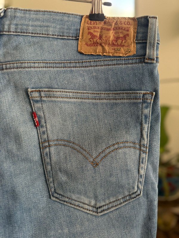 Producto - JEAN LEVI'S 32