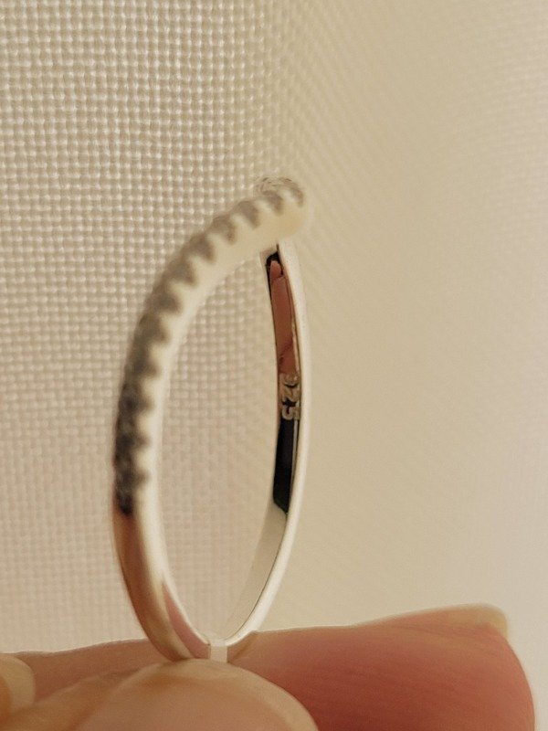 Producto - Anillo V con cúbics blancos Plata 925 - 2