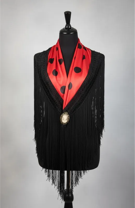 Producto - Mantoncito /Pico a Lunares Rojo y Negro