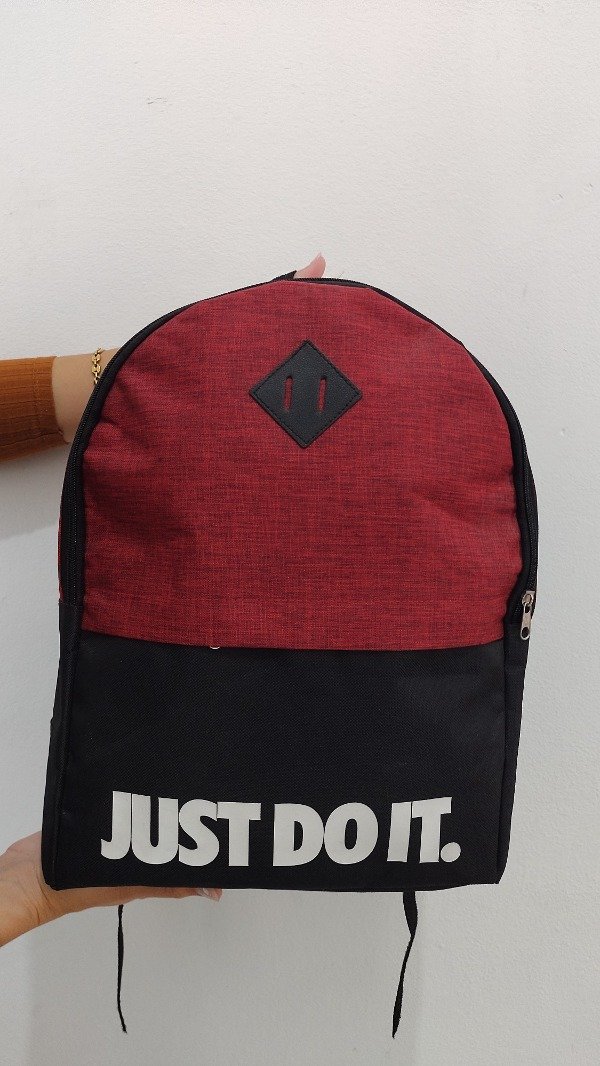 Producto - Mochila JUST DO IT ROJA
