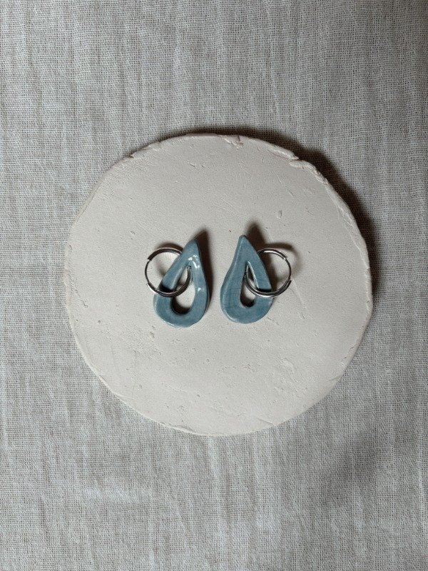 Producto - GOTA CELESTE GRISÁCEO