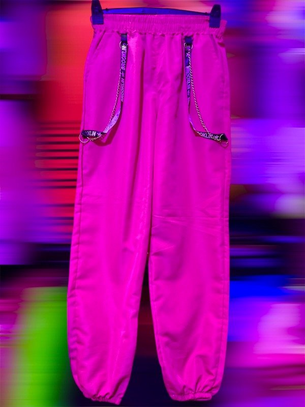 Producto - Jogger infantil con cadenas y tiras fucsia